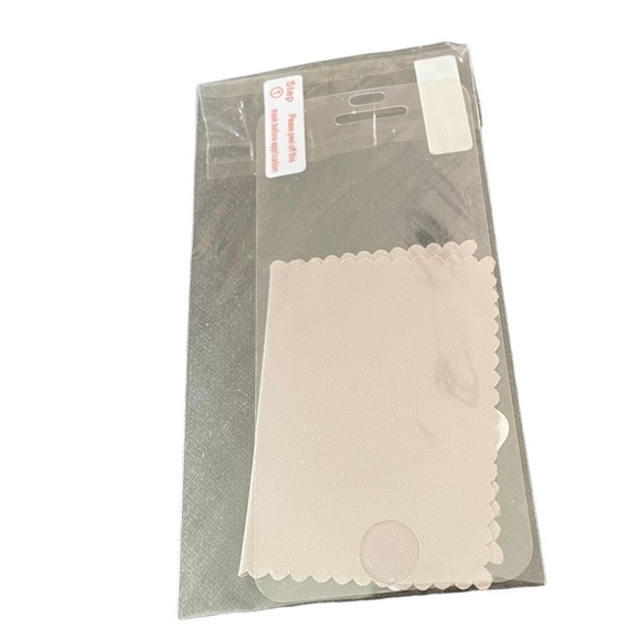 Verizon 3 Pack Display Screen Protectors for‎ iPhone 5 - WTLCSTA53PK - Picture 3 of 4